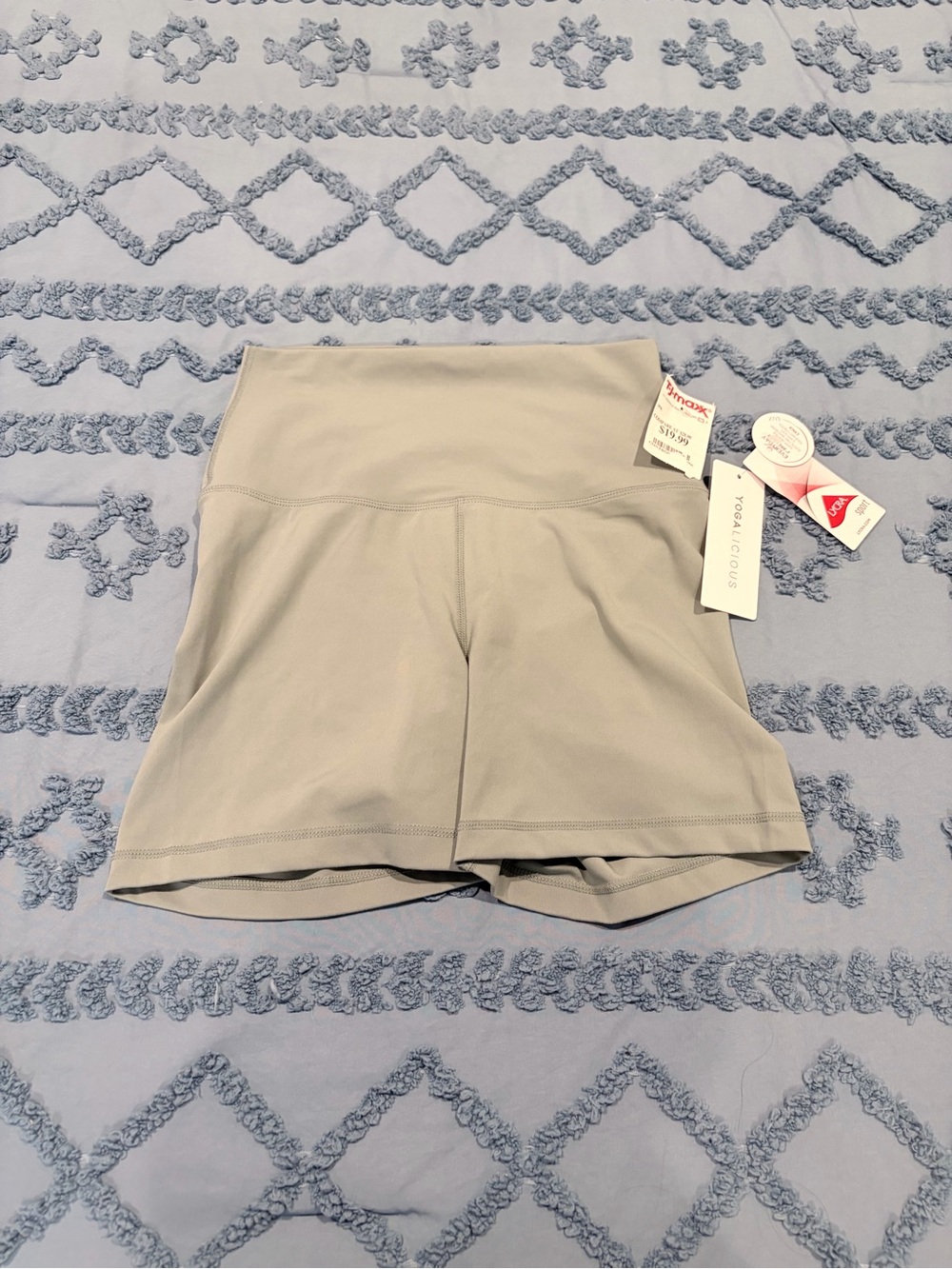 Yogalicious High-Waist Bike Shorts - Light Sage Green - Medium